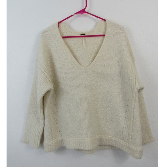 Free People XS Ivory Lofty Boucle Slouchy V-Neck Pullover Alpaca Blend Sweater - Picture 1 of 7
